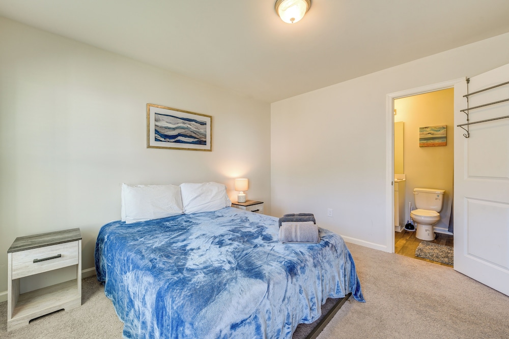 9 Mi to Shore: Family-friendly Sunset Beach Home