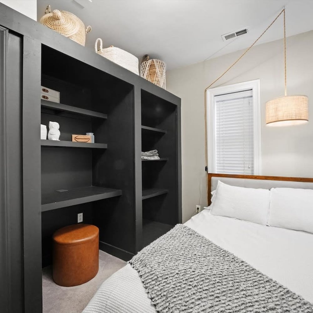 Beautiful Rental Unit in Chicago