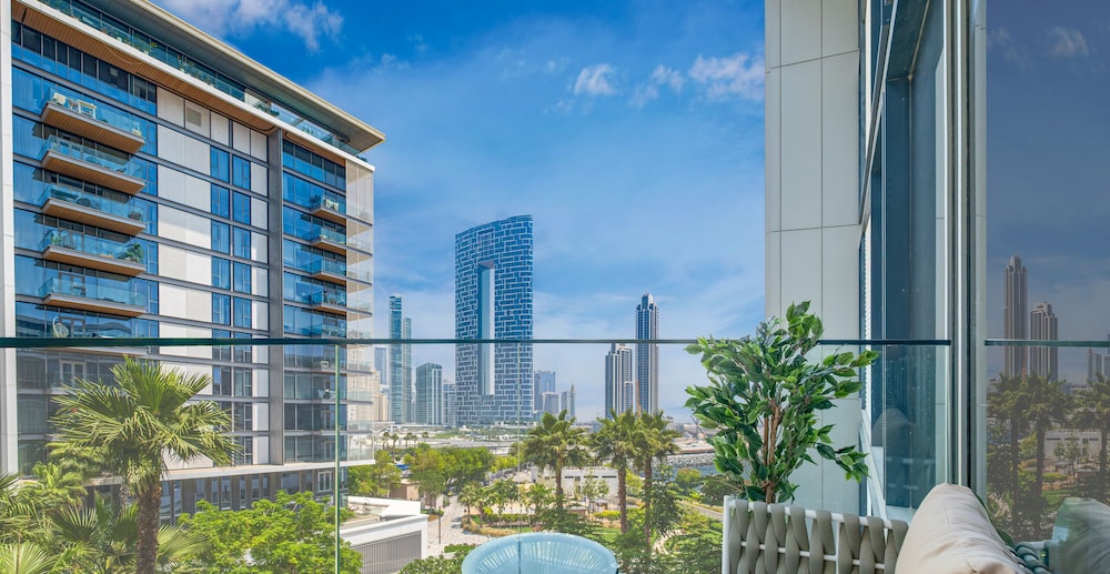 LUX The Bluewaters Island Suite 2