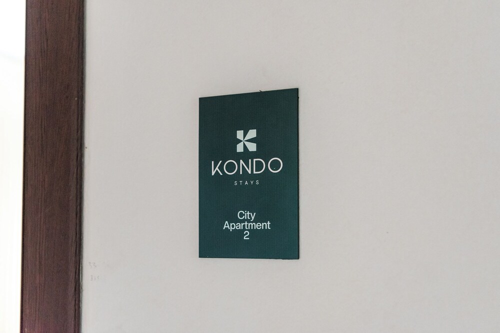 Kondo Stays - City Center Apartments