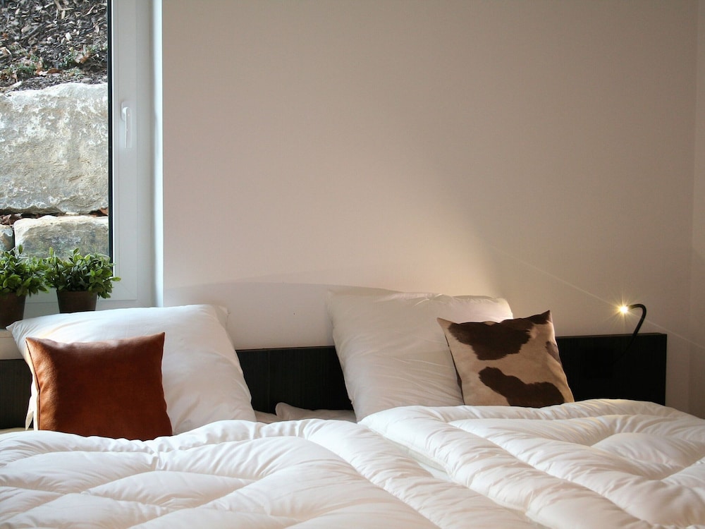 Photo 34