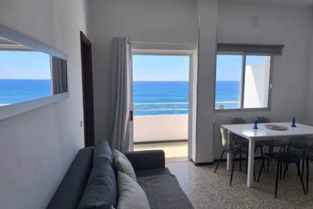 La Caleta Reviva Canarias