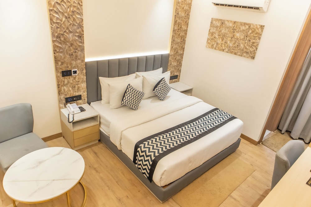 Narang Hotel