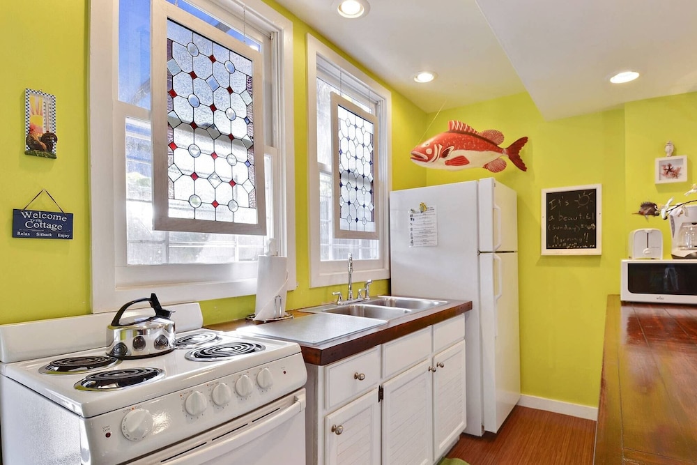 Tranquility by Avantstay Close to Duval St w/ BBQ & Shared Pool view 4