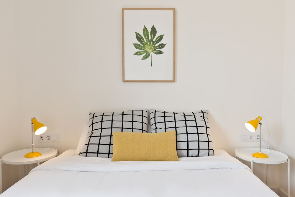 Urban Chill Apartments By Olala Homes