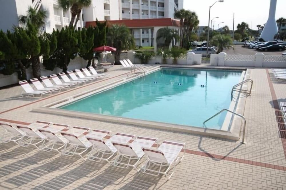 147 El Matador 2 Bedroom Home