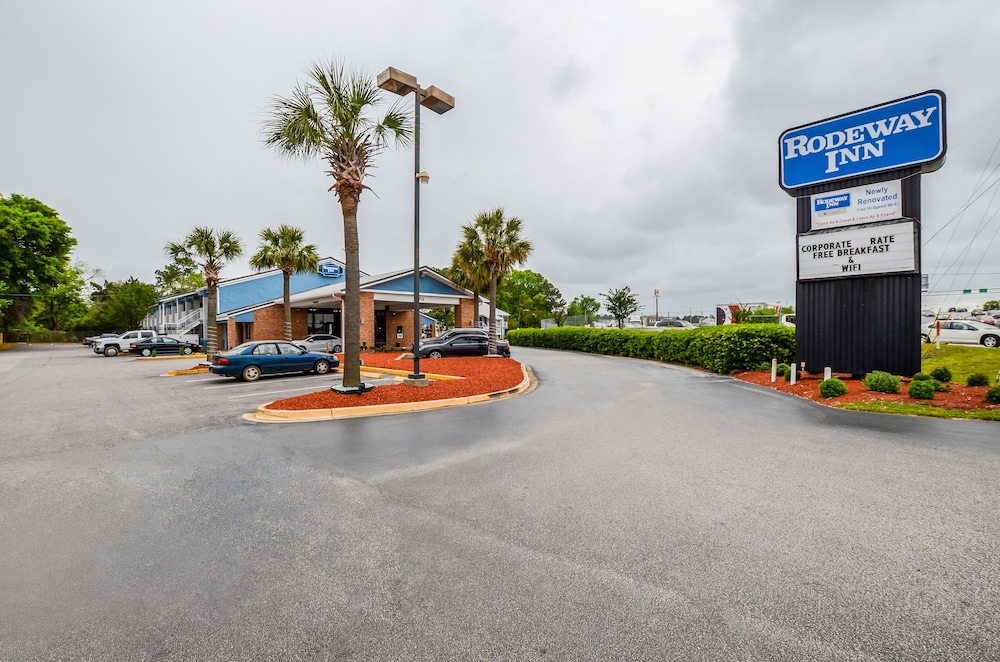 Rodeway Inn North Charleston - Ashley Phosphate view 4