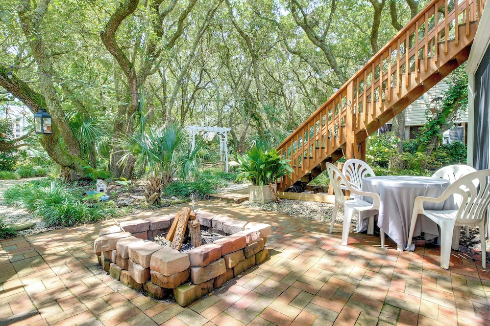 Walk to North Topsail Shores: Beach House w/ Gear!