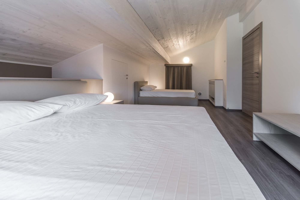 Residenza Decimina