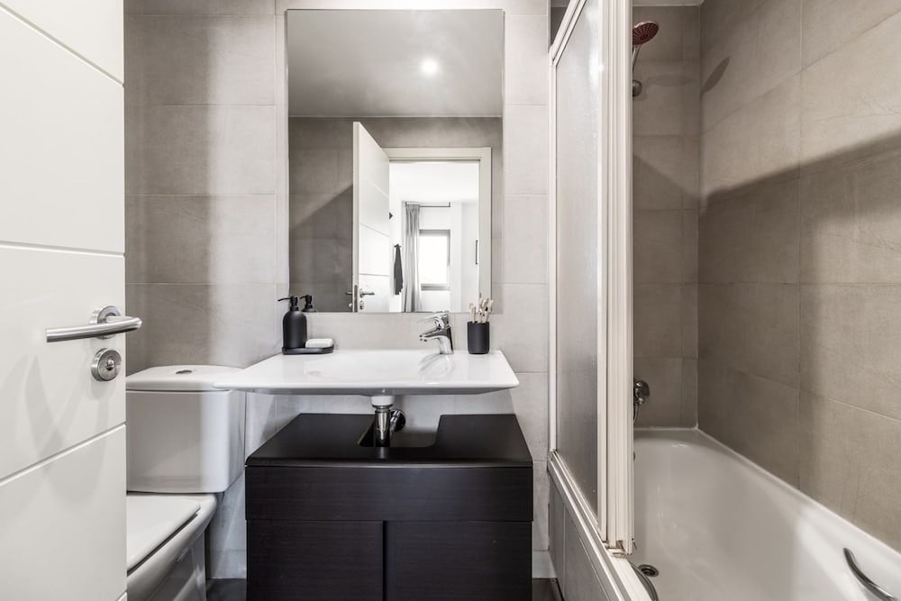 Dono - 3 Bedrooms Apartment in Chueca
