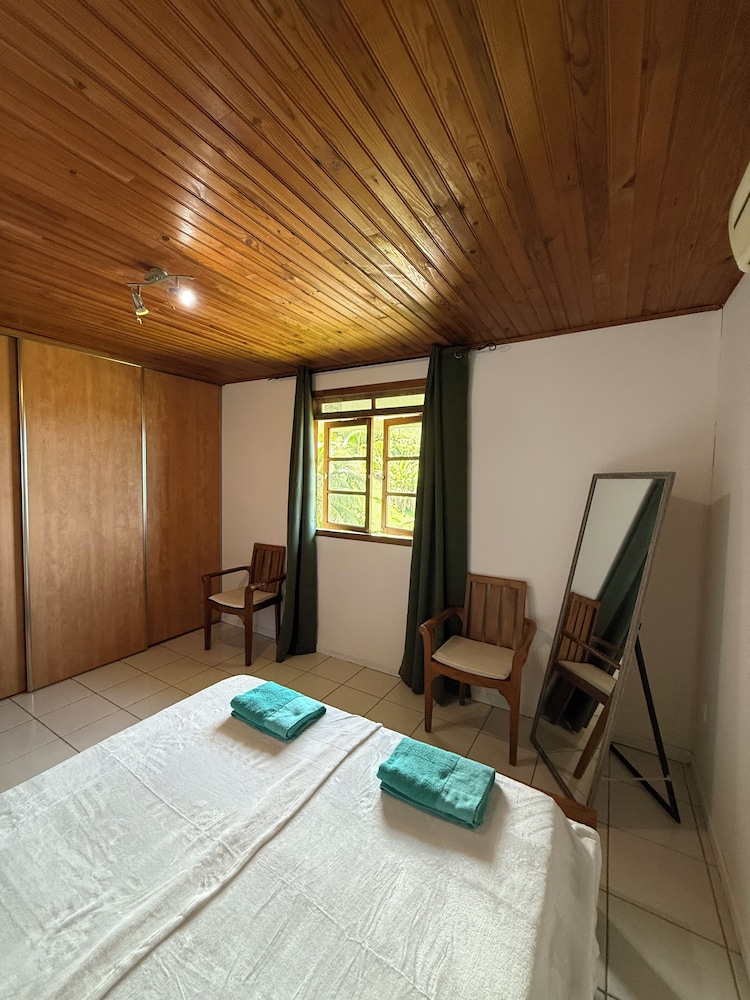 Luna's Home Raiatea