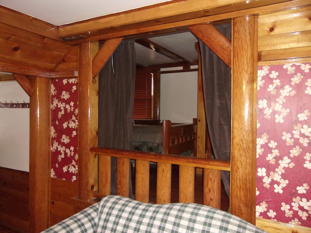 Embers Lodge and Cabins