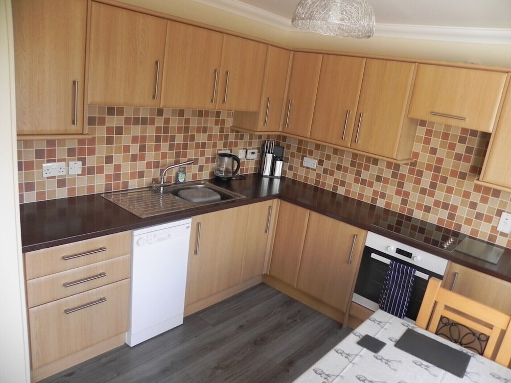 Inviting 2-bed House in Isle of Lewis view 4