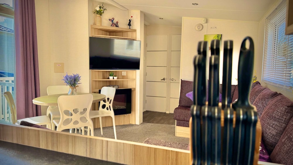 Marton Mere - 3 Bedroom Caravan