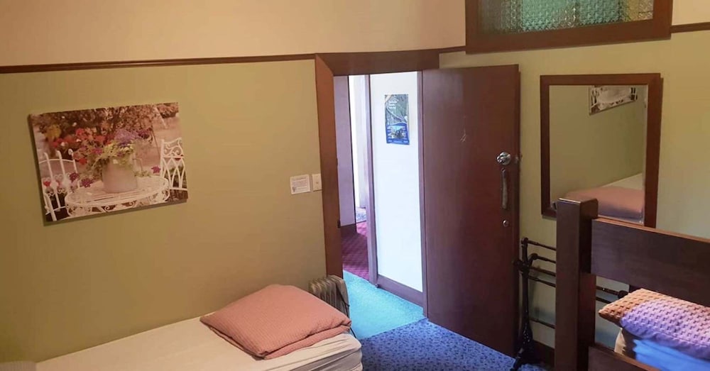 Manor House Backpackers
