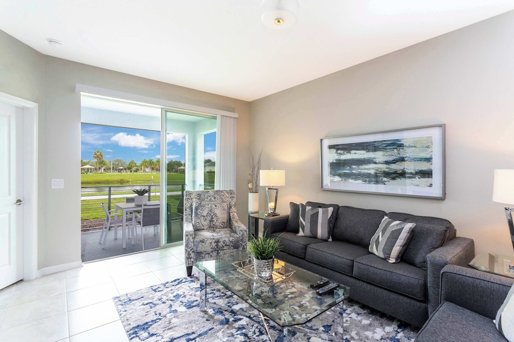 Lake-view Near Disney Resort w Lazy River 108 3151