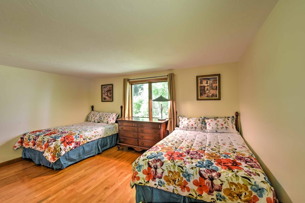 East Falmouth Home w/ Deck & Grill: 4 Mi to Beach!