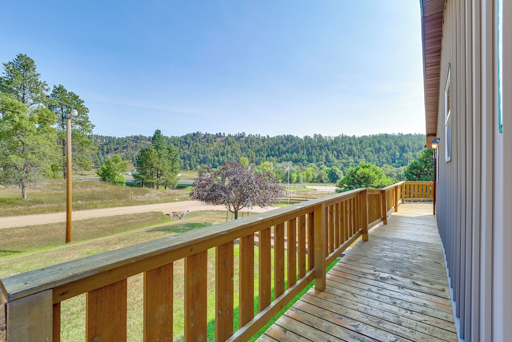 'hayward Valley House' Black Hills Family Retreat