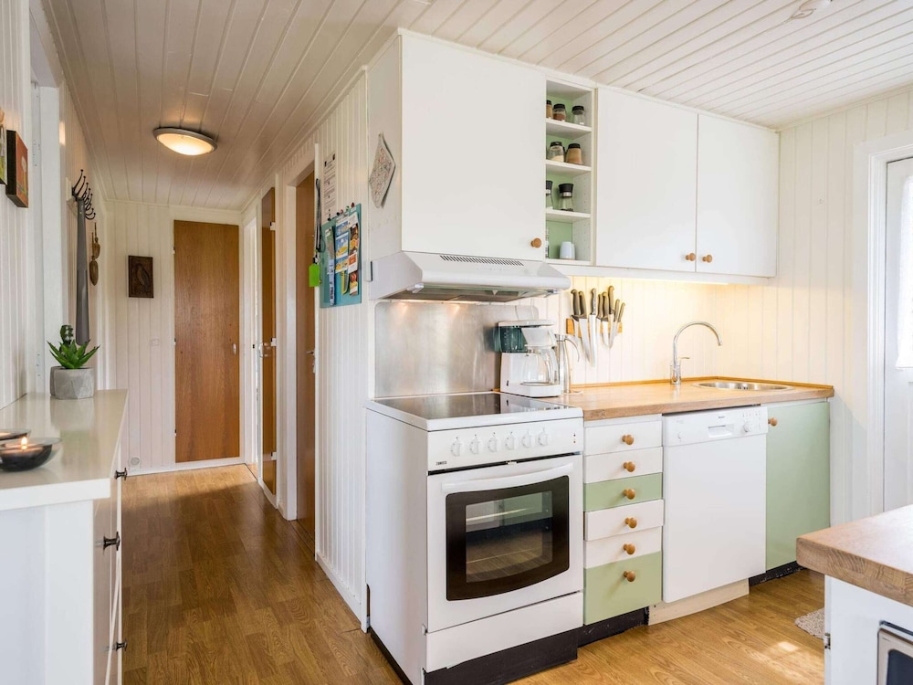 6 Person Holiday Home in Hvide Sande view 5