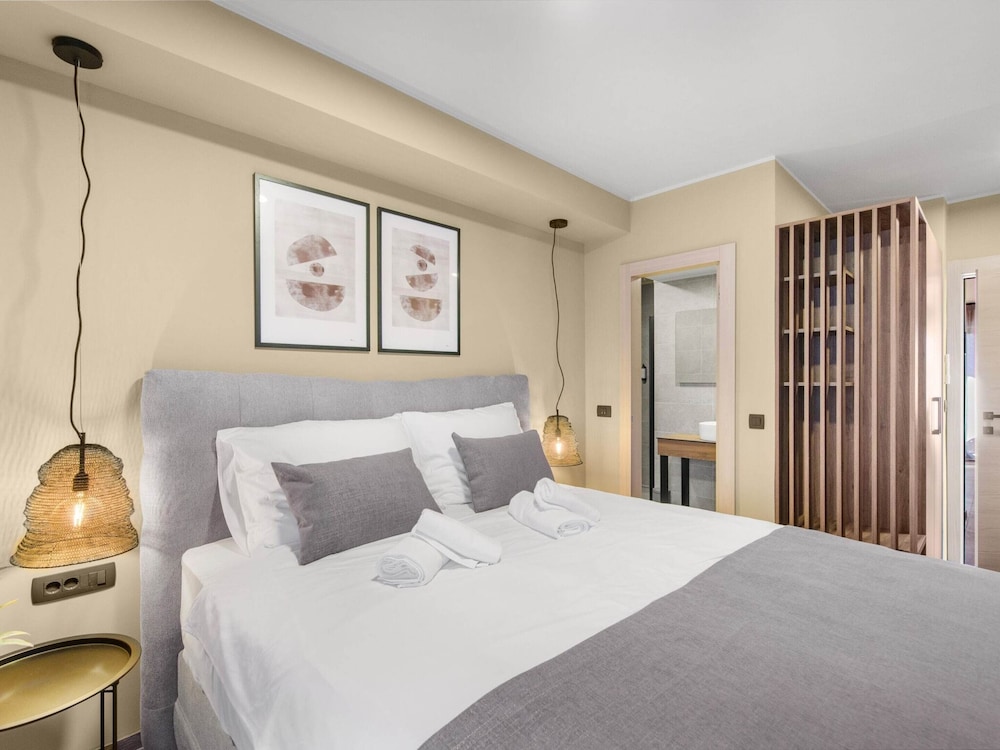 Apartment in Croatia Near the Sea With Pool