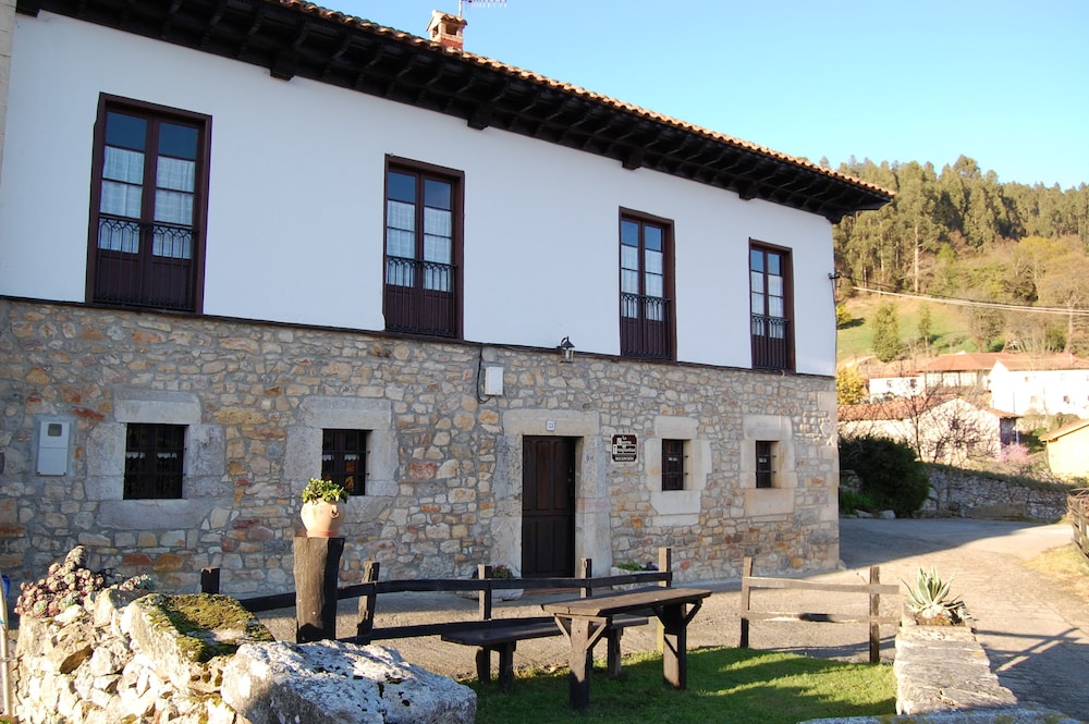 La Casona De Tresgrandas