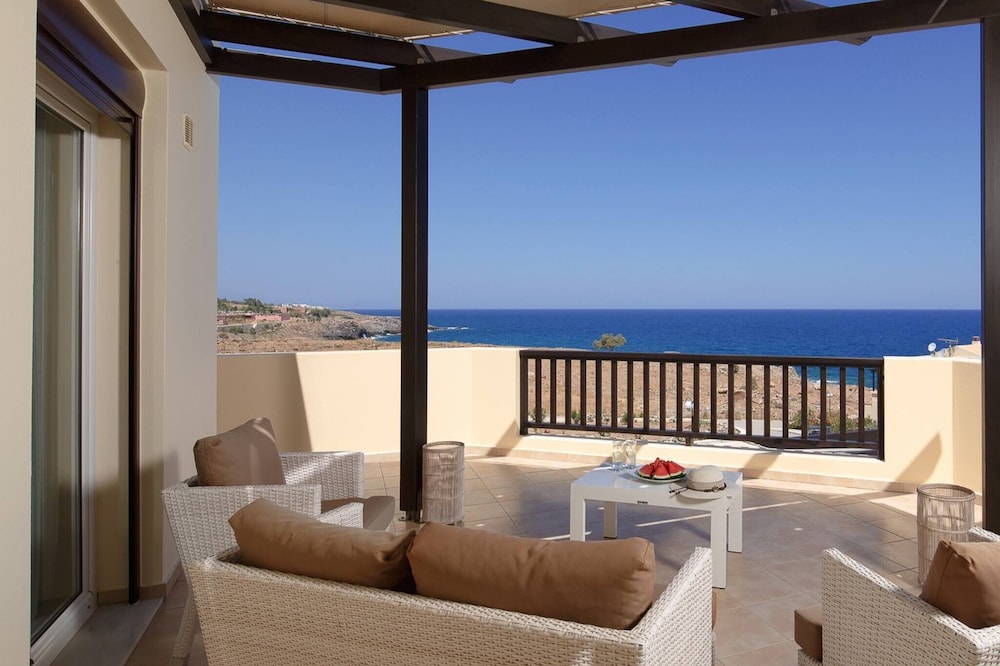 Luxury Villa Blanca With Sea View view 3
