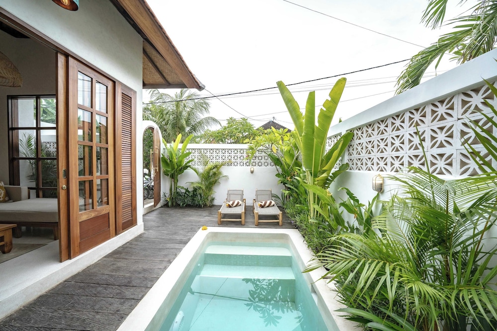Villa Taman & Villa Serai Kedungu