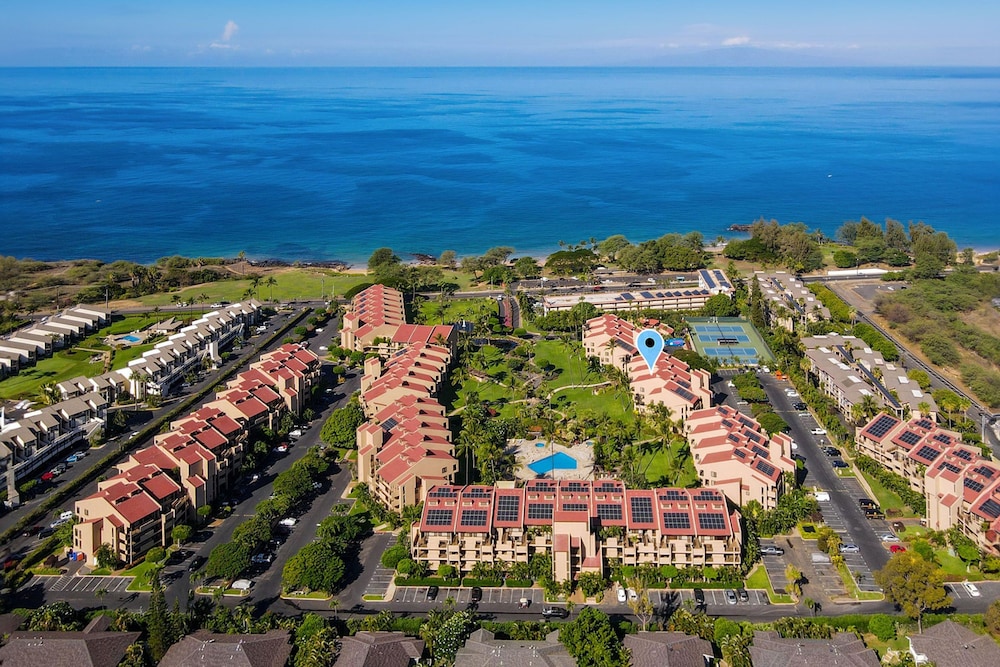 Kamaole Sands 2-406 - Luxurious Renovation - Penthouse Ocean Views - Split AC