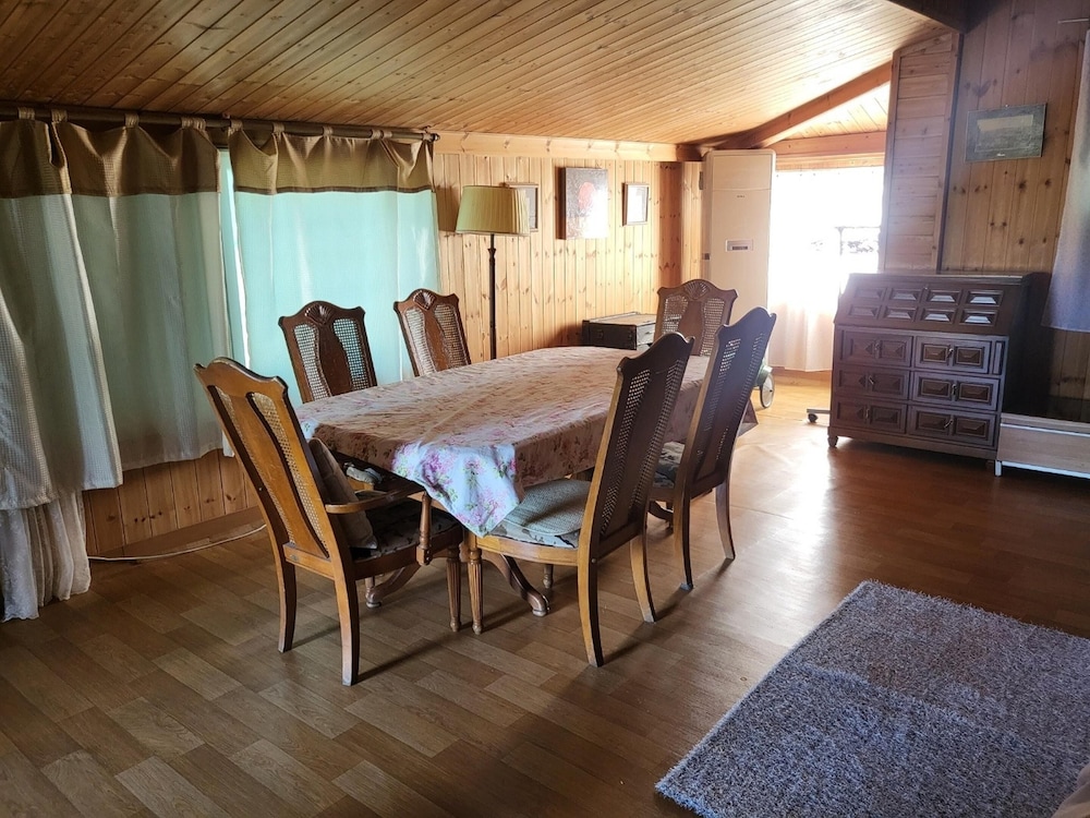 Gangneung Cozy House Pension
