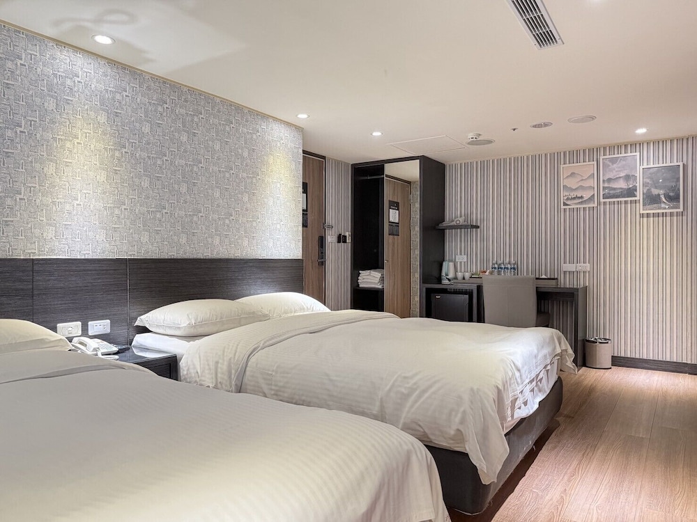 ElEnce Hotel