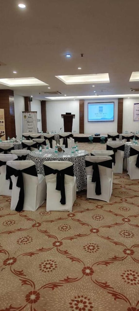 meeting & event spaces
