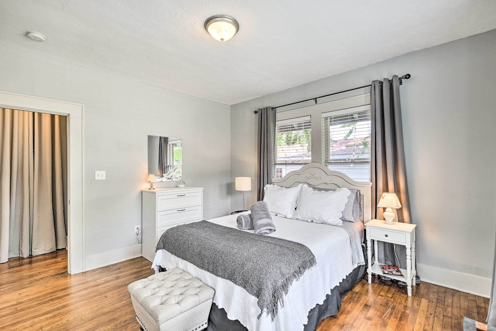Elegant Houston Retreat < 2 Mi To Downtown! view 5