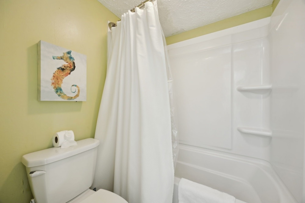 Fernandina Shores 6406 2 Bedroom Condo