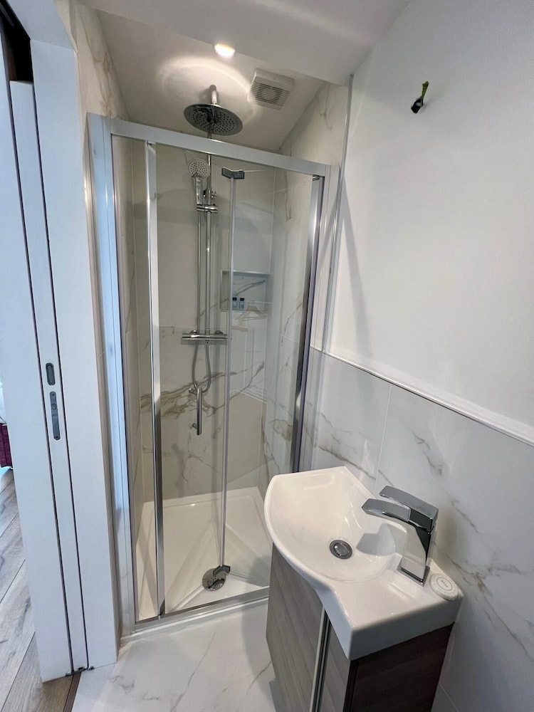 IFSC Townhouse Apartments