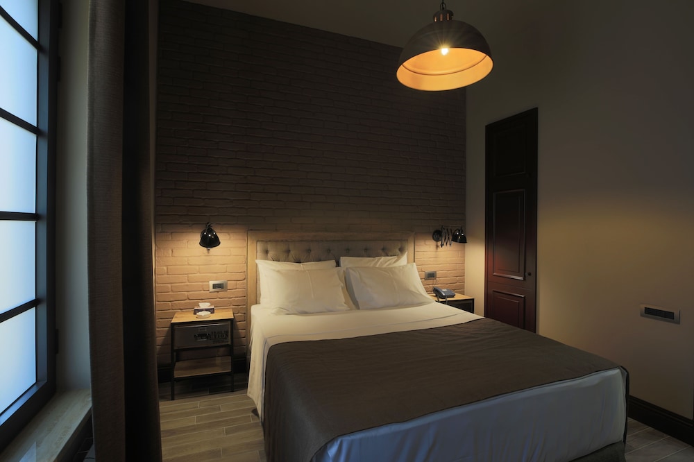Bastille Hotel Yerevan