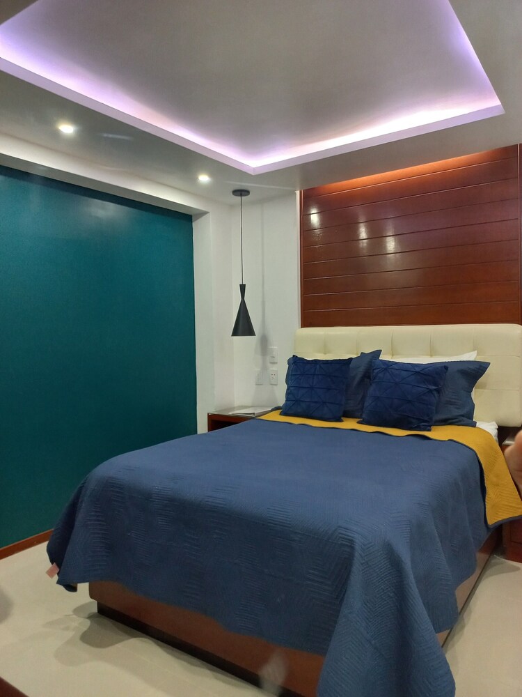 La Aurora Hotel like Home
