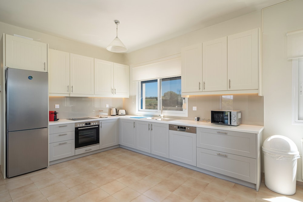 Sandoa Residence