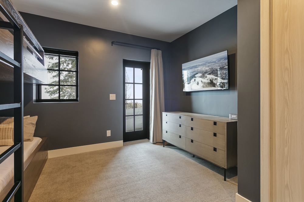 50 - Six Bedroom with Spa Stag Lodge 6 Condo