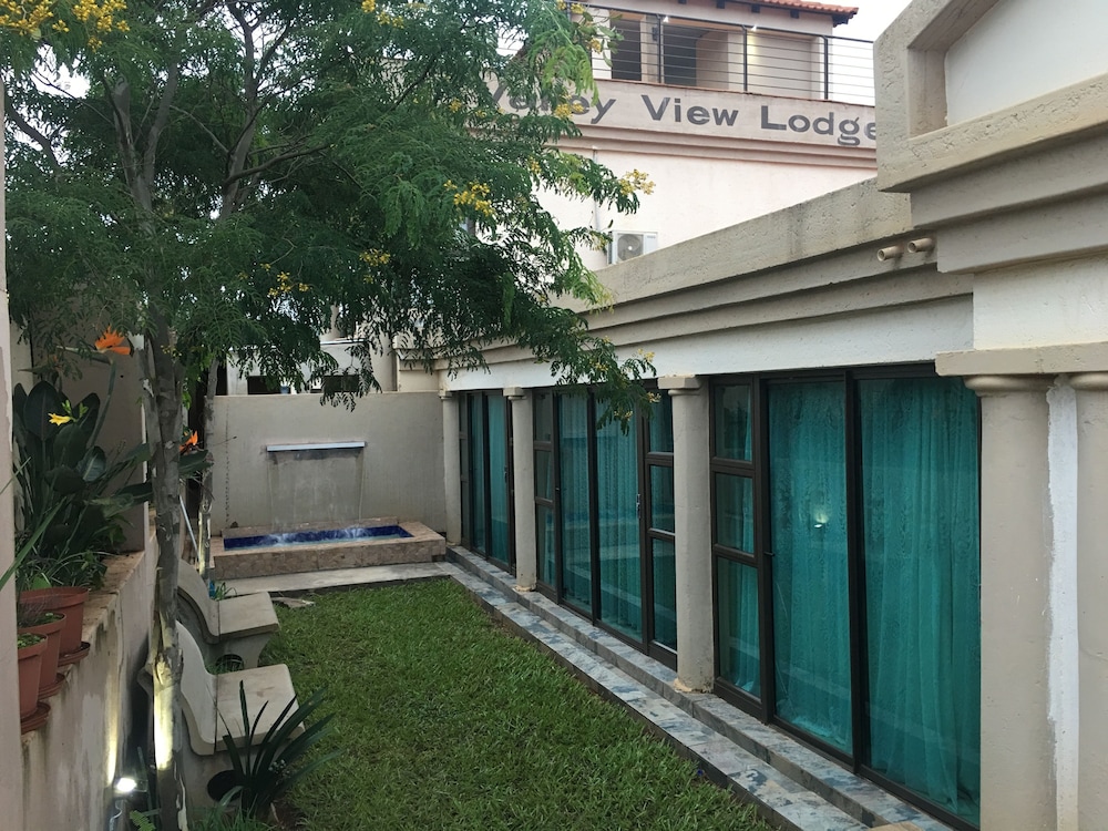 Valley View Lodge