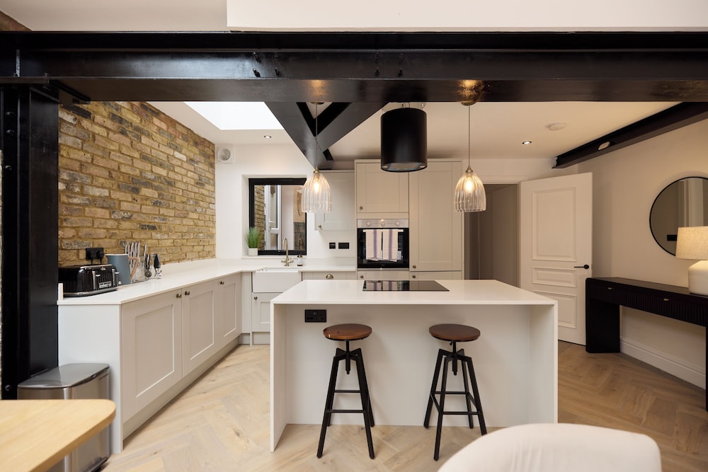 The Courtyard Flat