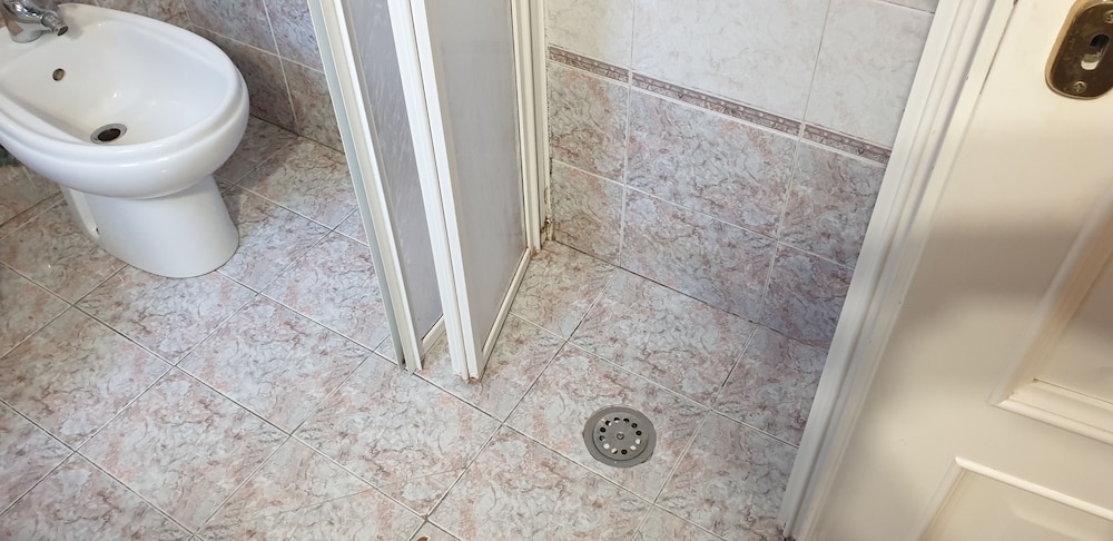 Sapienza Time en Siena — bathroom