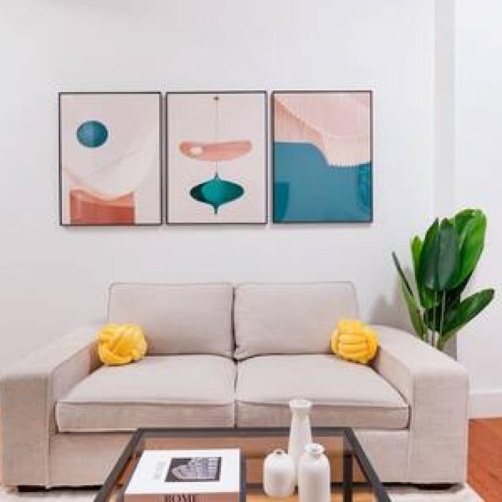 444-1c New Studio in Hell s Kitchen