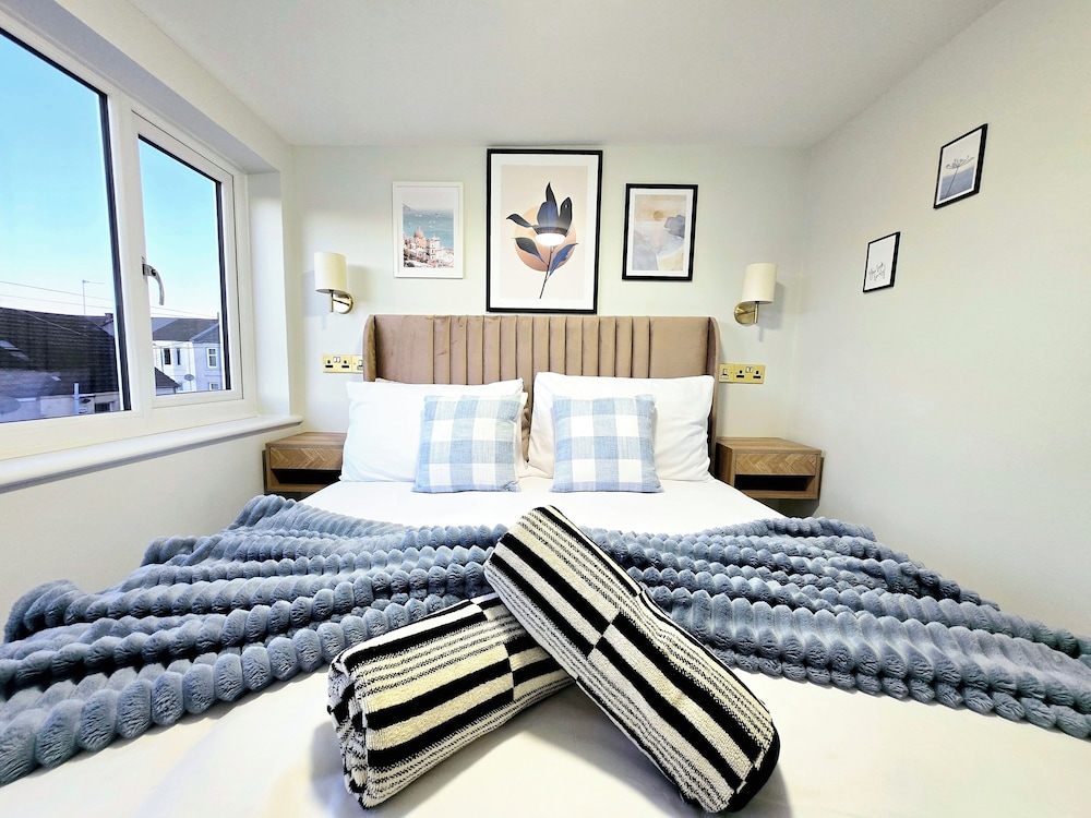 3-Bed Home in Glasgow