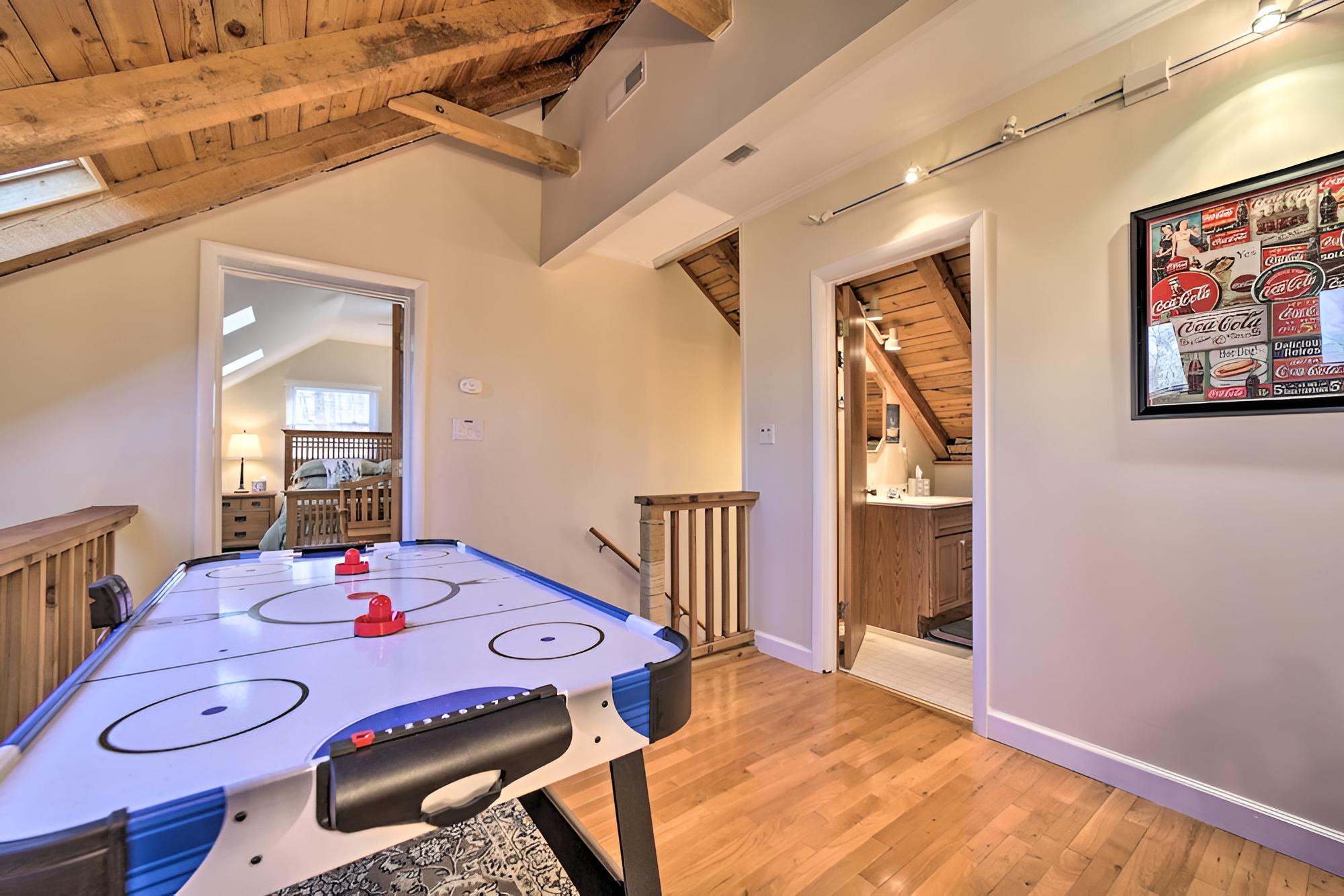 Maggie Valley Cabin w/ Game Room + Hot Tub! view 2