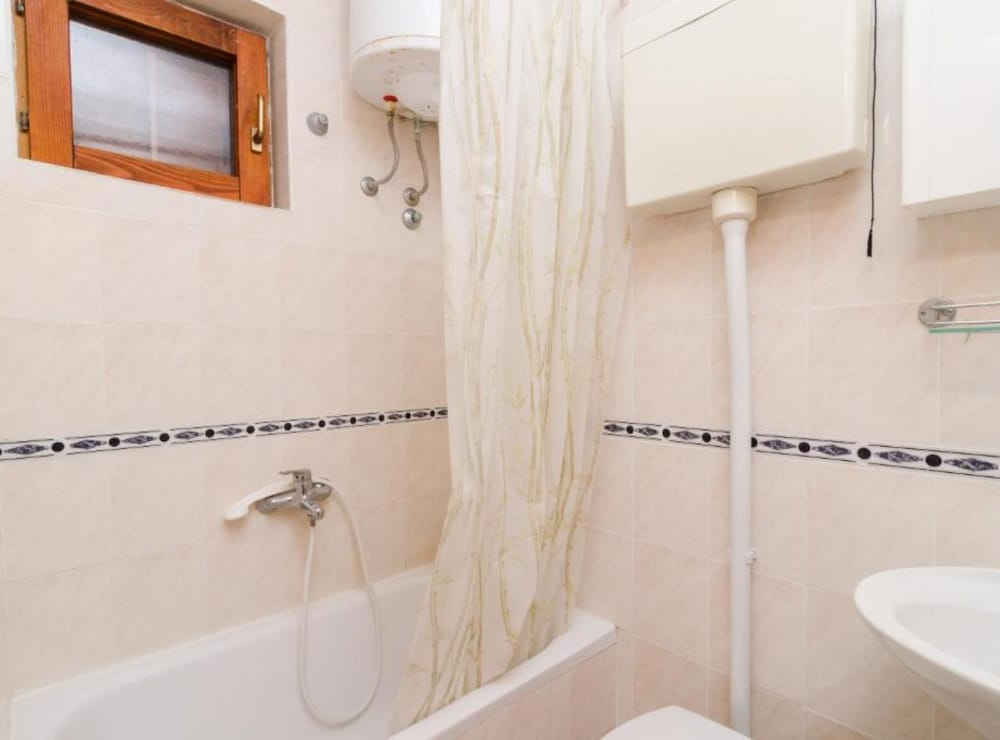 Guest House Sobra 38