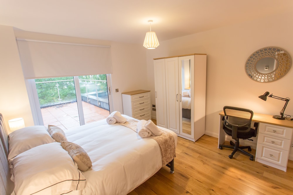 Oxford Vacations - Razia Apartments - Property Image 157