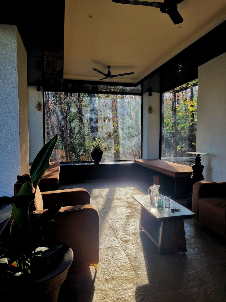 Bird's Nest Resort - Shahapur