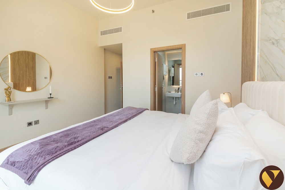 JVC near Circle Mall with full Amenities