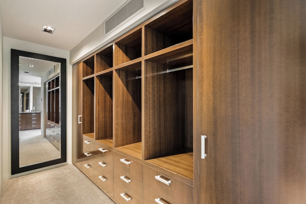 Exclusive Suite - Ocean Views & Beach