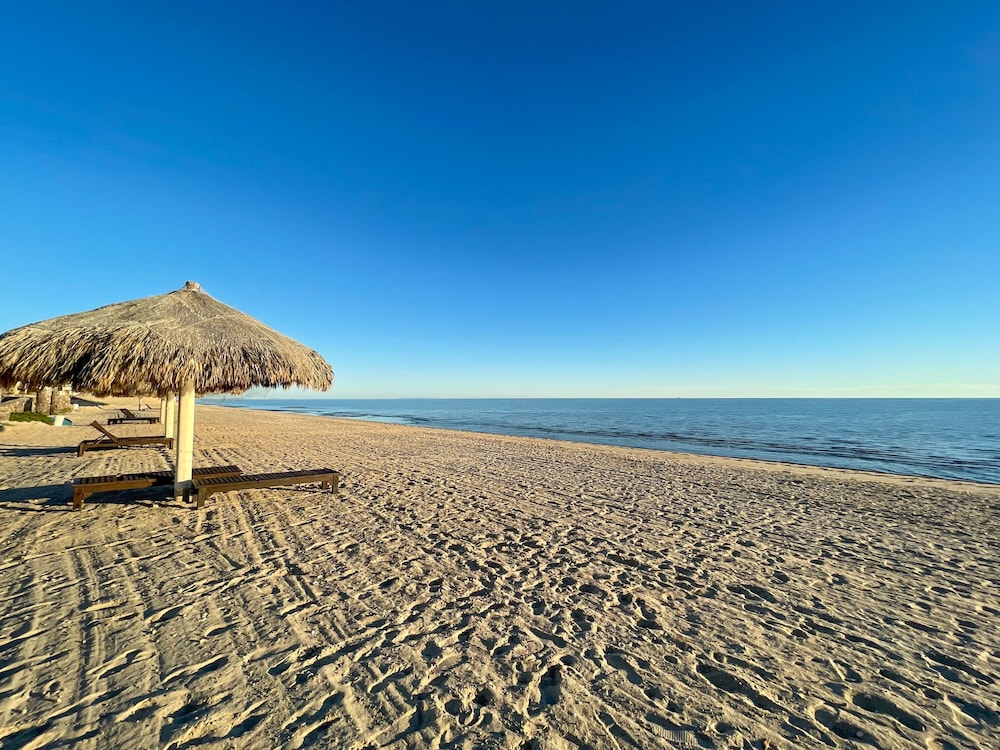 Breathtaking Luxury Oceanfront Condo